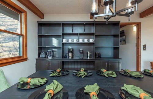 Wolf Laurel Casa | 4 Br Mountain Views Sleeps 10 Sauna Hot Tub Arcade