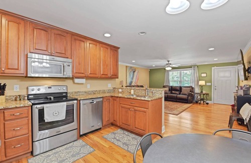 Lookout Valley Neighborhood Association Casa | 4 BR - Walk to the Venue - 10 minutes to Downtown and Lookout Mountain