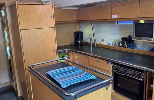 Sitges Alquiler De Eote | 4-cabins yacht boat in fabulous Port Sitges , AC, WiFi Jet ski bikes paddles