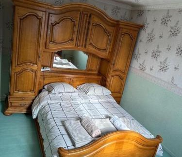 La Courneuve Casa | 4 chambres privées dans un pavillon chaleureux