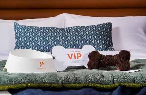 Downtown Portland Hotel | 4 Classy Units on Dossier Portland Art Museum! Valet Parking, Pets Allowed