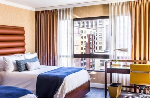 Downtown Portland Hotel | 4 Classy Units on Dossier Portland Art Museum! Valet Parking, Pets Allowed
