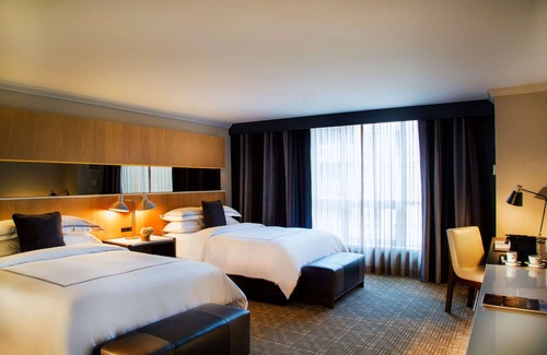 Bloor-Yorkville Hotel | 4 Comfortable Rooms w/ City & Park Views – Central to Museums & Subway
