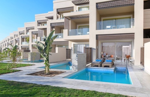 Soma Bay Hotel | 4 Executive Suites | Pools, Private Beach, Spa, Paddle Tennis & More Fun