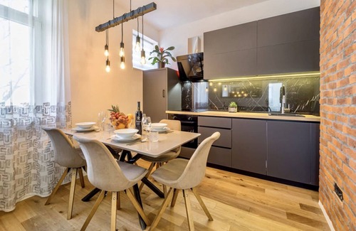 Old Town Condominio | 4*Flat in the Heart of the City, Onsite parking, Wifi