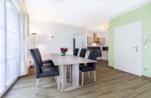 Pepelow Apartamento | (4) Günter, 2-room apartment, terrace, ground floor - Ostseeferienhaus Drachenflieger Pepelow