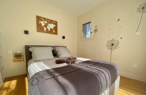 Birac-sur-Trec Casa | 4 * gîte with swimming pool on the slopes