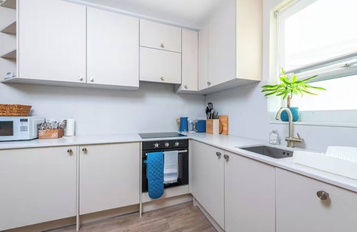 Wimbledon Apartamento | New 2Bed - 20min to London - Free Parking - PetsOk