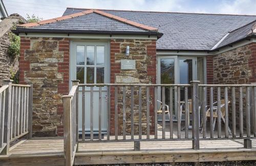 Bugford Casa | 4 Keeper's Cottage, Hillfield Village