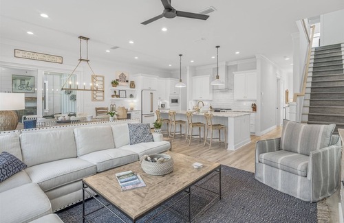 Lakeside at Blue Mountain Beach Casa | 4 KING En-suites + Media/bunk room, 4 Bikes and beach chairs, Golf Cart Option `Seaglass`