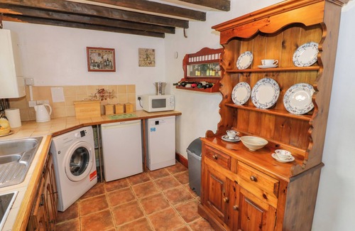 Bourton Cabaña | 4 LANSDOWN COTTAGES, pet friendly in Bourton-On-The-Water