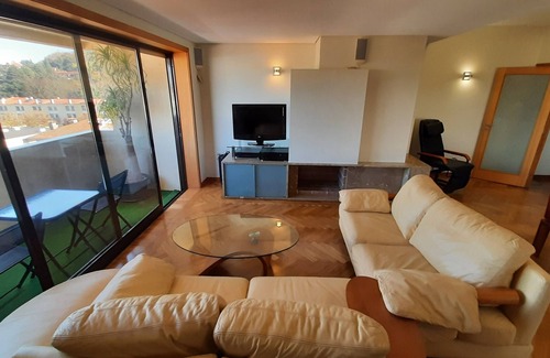 Portela Apartamento | 4 Large Rooms and big Beds With a View to Nature Braga