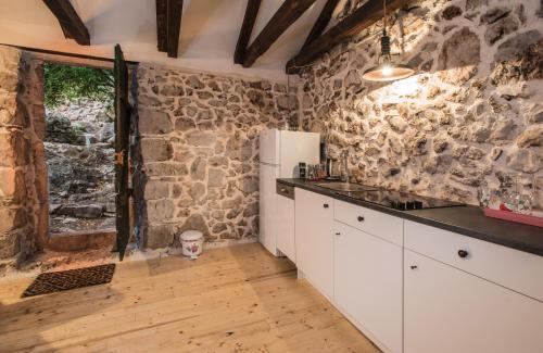Janjina Apartamento | 4 Limuna