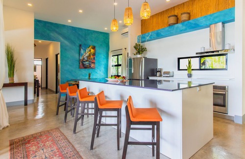 Tamarindo Villa | 4 Alojamientos con vista al mar hasta 20 personas
