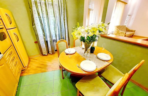 Sukhinovka Apartamento | 4 meters above the sky. Alex Apartments