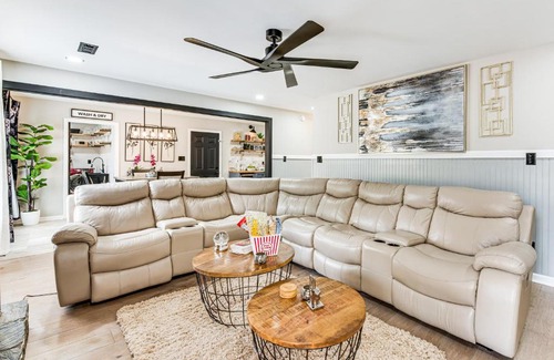 Church Street Casa | 4 Mi to Airport Atlanta Home with Deck and Hot Tub