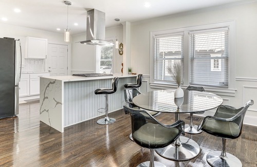 Sylvan Hills Casa | 4 Mi to Aquarium & Arenas: Modern Atlanta Home