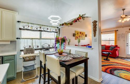 South Arlington Casa | 4 Mi to ATandT Stadium Home with BBQ in Grand Prairie