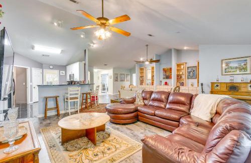 Navarre Casa | 4 Mi to Beach Family-Friendly Home in Navarre