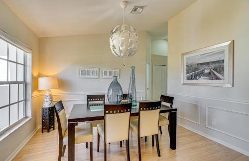 Fort Myers Casa | 4 Mi to Beach Home with Patio in Cape Coral!