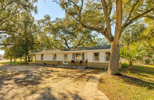 Ocean City Casa | 4 Mi to Beach Spacious Fort Walton Beach Retreat!