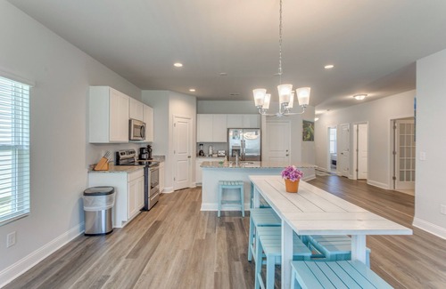 Ocean Isle Beach Casa | 4 Mi to Beaches: Spacious Home in Ocean Isle Beach