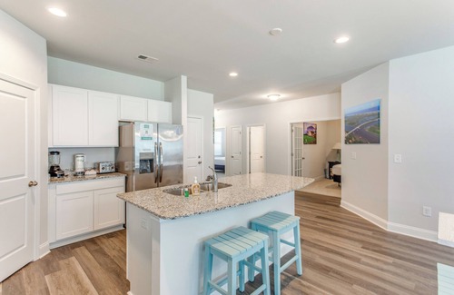 Ocean Isle Beach Casa | 4 Mi to Beaches: Spacious Home in Ocean Isle Beach