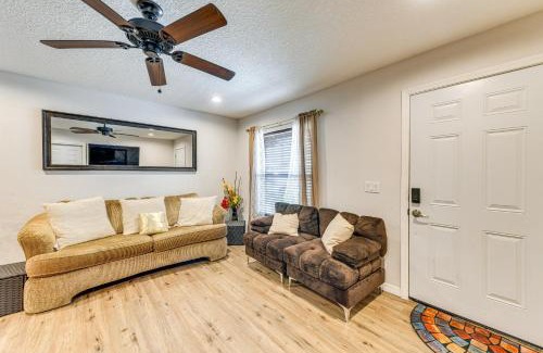 Trailer Estates Casa | 4 Mi to Bradenton Riverwalk Cozy Home with Grill!