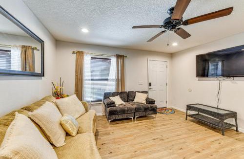 Trailer Estates Casa | 4 Mi to Bradenton Riverwalk Cozy Home with Grill!