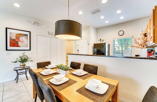 Sunset Lakes Casa | 4 Mi to Disney World: Townhome w/ Hot Tub & Lanai!