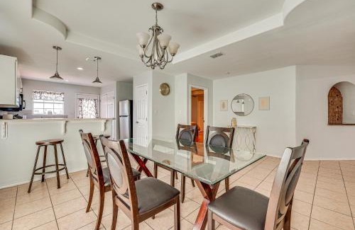 Brownsville Casa | 4 Mi to Dtwn Brownsville Family Home with Yard!