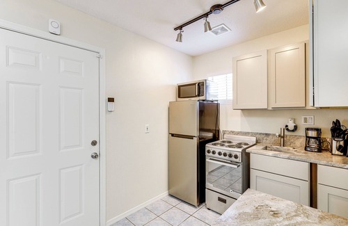 Encanto Apartamento | 4 Mi to Dtwn: Cozy Casita in Phoenix!
