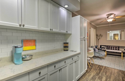 Lower Greenville Cabaña | 4 Mi to Dtwn: Dallas Gem w/ Furnished Patio