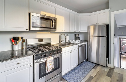 Detroit Casa | 4 Mi to Dtwn: Detroit Townhome Near North End