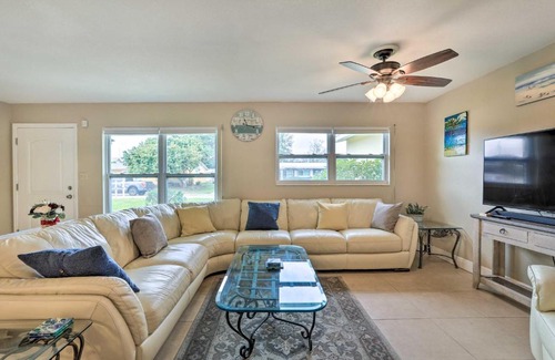 South Bradenton Casa | 4 Mi to Dtwn Home with Pool and BBQ in Bradenton