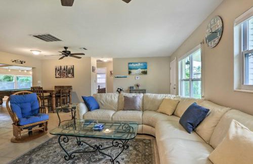 South Bradenton Casa | 4 Mi to Dtwn Home with Pool and BBQ in Bradenton