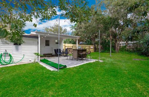 Rio Casa | 4 Mi to Dtwn Jensen Beach Cottage