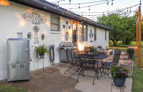 McKinney Casa | 4 Mi to Dtwn McKinney Home with Game Room and Patio