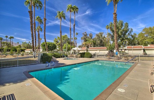 Cathedral City Apartamento | 4 Mi to Dtwn Palm Springs Condo with Pool Access
