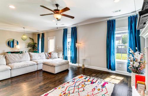 Dothan Casa | 4 Mi to Dtwn Stylish Home with Large Yard in Dothan