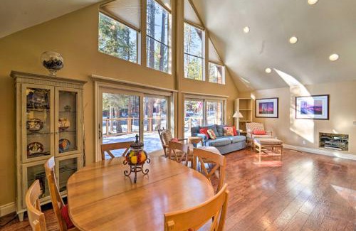 Truckee Casa | 4 Mi to Dtwn Truckee Tahoe Donner Home with Hot Tub