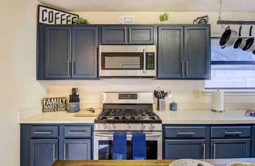 South Arlington Casa | 4 Mi to Joe Pool Lake: Home in Grand Prairie