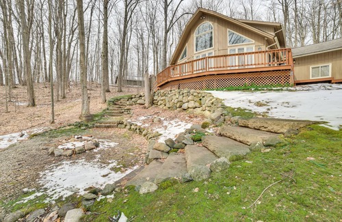 Bellaire Cabaña | 4 Mi to Lake Bellaire: Home w/ Deck & Pool Access!