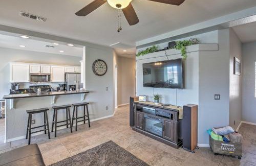 Lake Havasu City Casa | 4 Mi to Lake Havasu Home with Rooftop Balcony