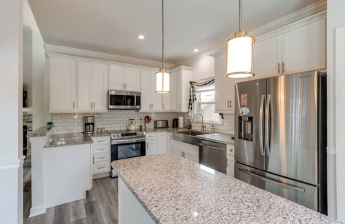 Harbison Casa | 4 Mi to Lake Murray: Pet-Friendly Home w/ Pool!