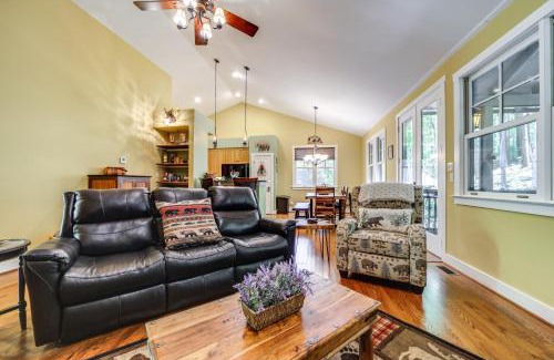 Bear Lake Reserve Casa | 4 Mi to Lake Tuckasegee Home with Community Perks