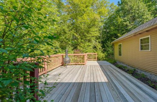 Naples Casa | 4 Mi to Long Lake! Secluded Haven with Fenced Yard