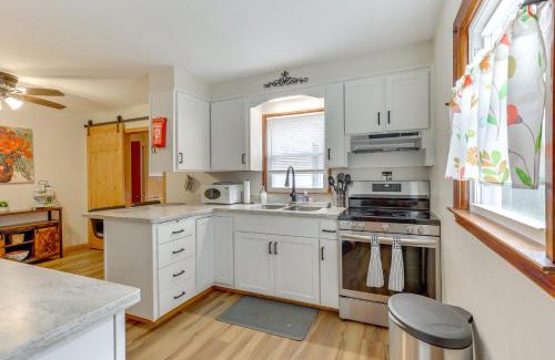 Zanesville Casa | 4 Mi to Main Street! Family Getaway in Zanesville