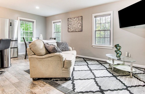 Weaverville Casa | 4 Mi to Main Street: Petite Weaverville Escape!
