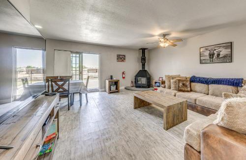 Roswell Casa | 4 Mi to Museums Roswell Getaway with Game Room!